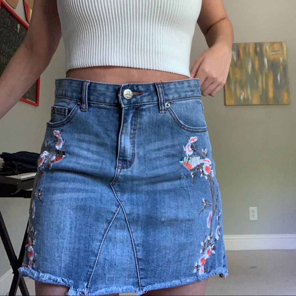 Chelsea & Violet embroidered jean distressed skirt